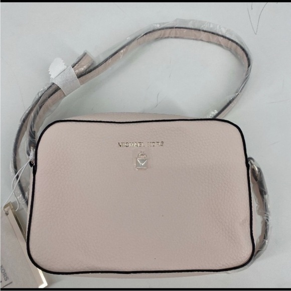 Michael Kors Crossbody Bag in Blush Pink Brand New Handbag Purse - Picture 8 of 11